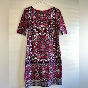 ✅ Eliza J vibrant patterned shift dress